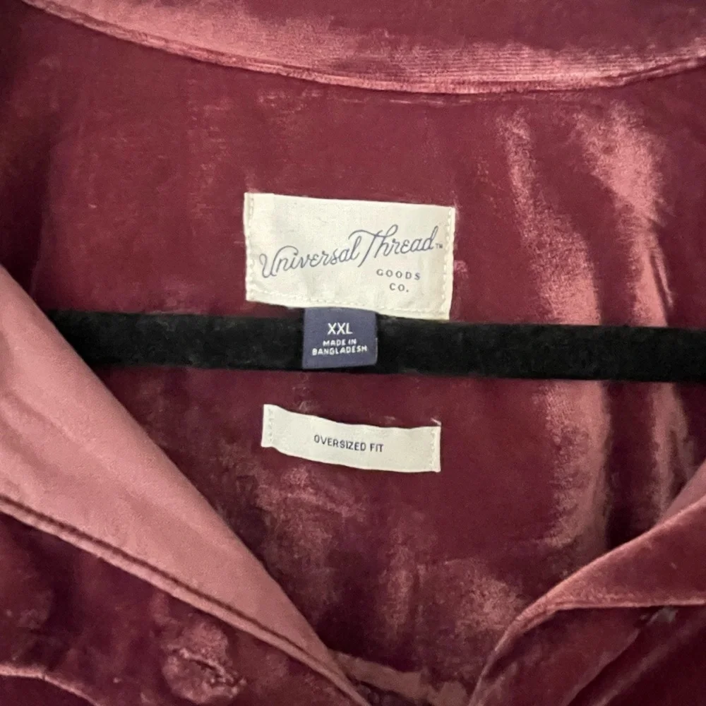 Velvet Button-Up Shirt in Deep Burgundy - Picture 2 of 2